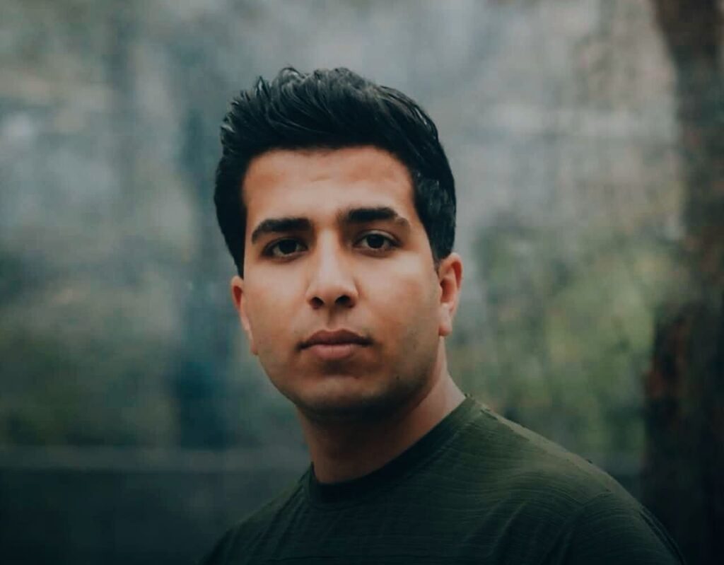 ئەمیر ڕەزا میرزایی