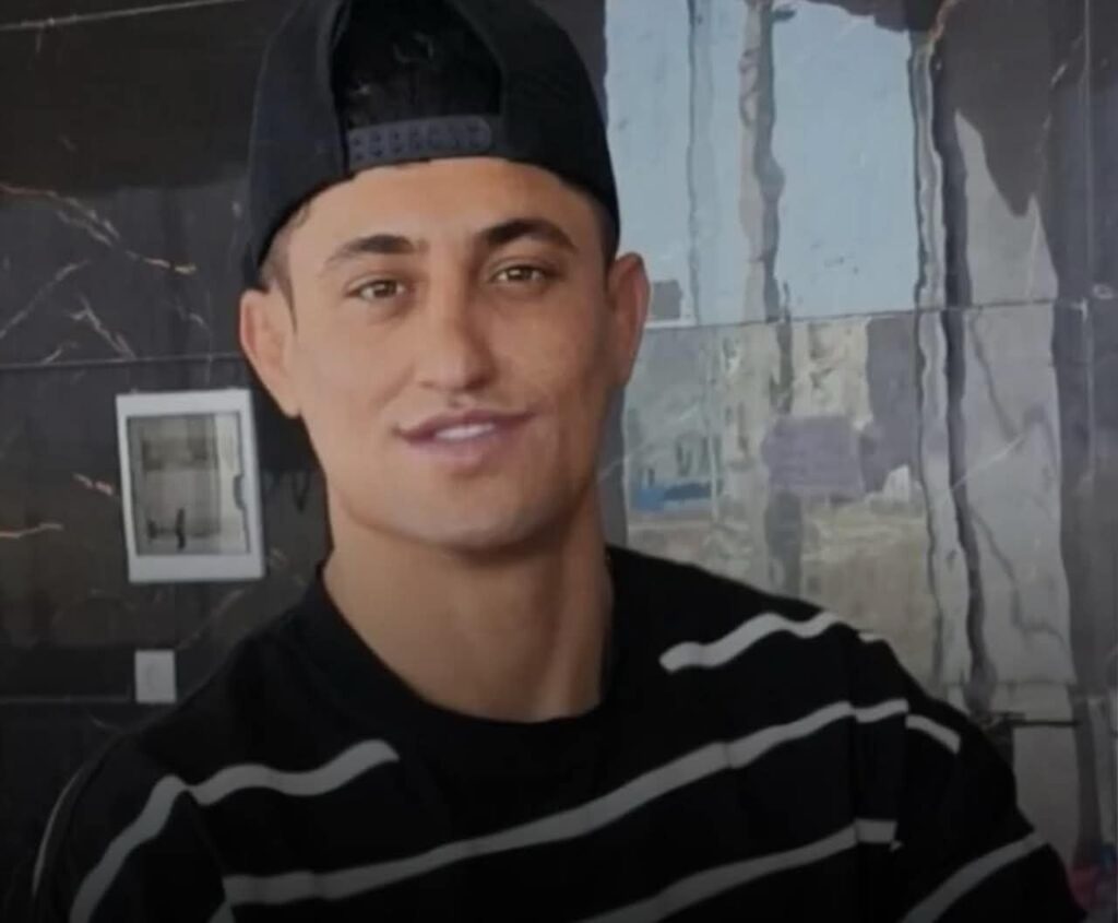 حوسێن ئەکبەری