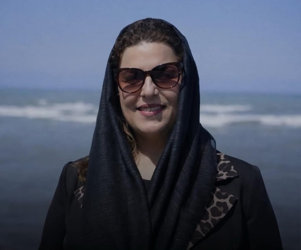 پەروین عەزیزی